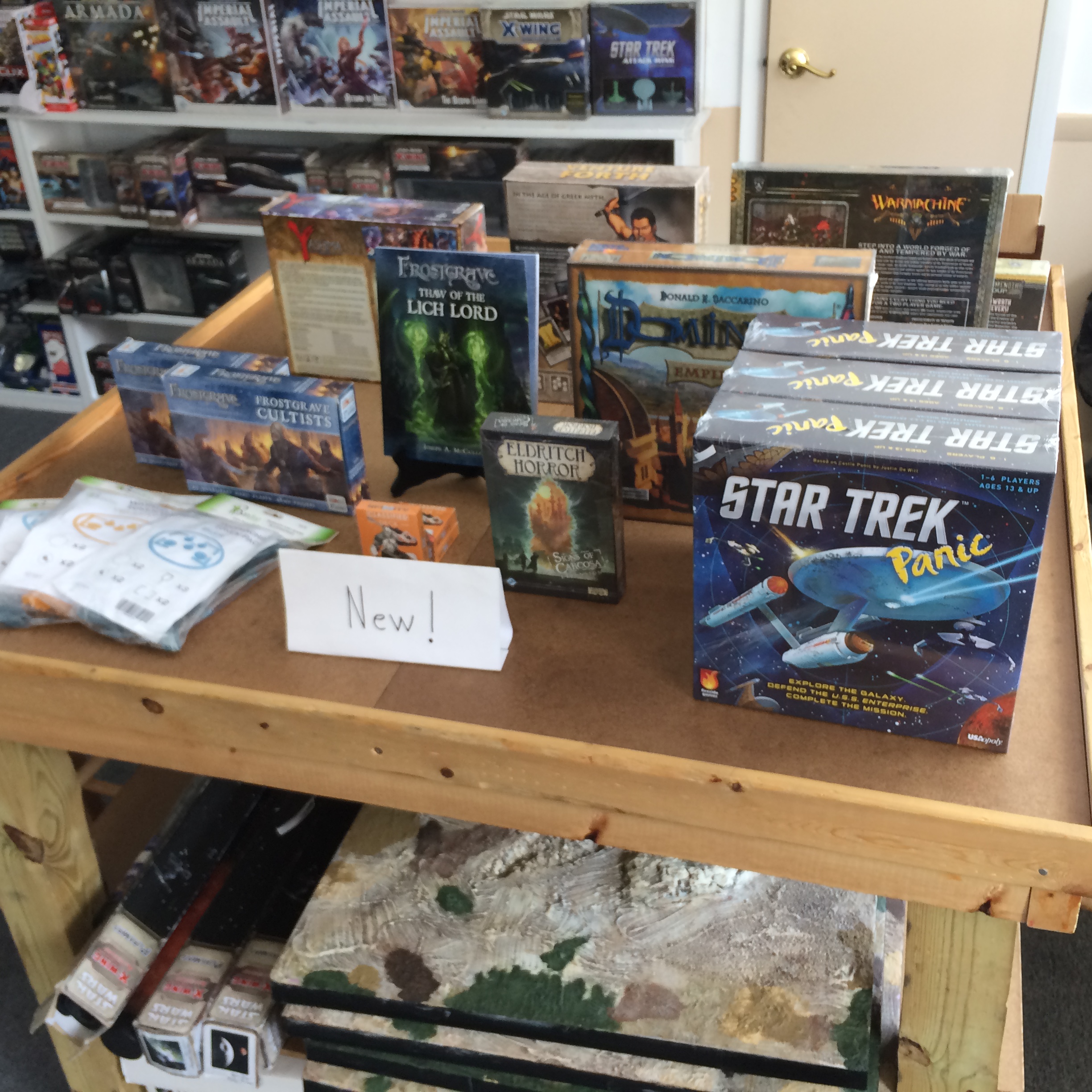 New Star Trek Panic, Eldritch Horror: Signs of Carcosa, and Dominion: Empires