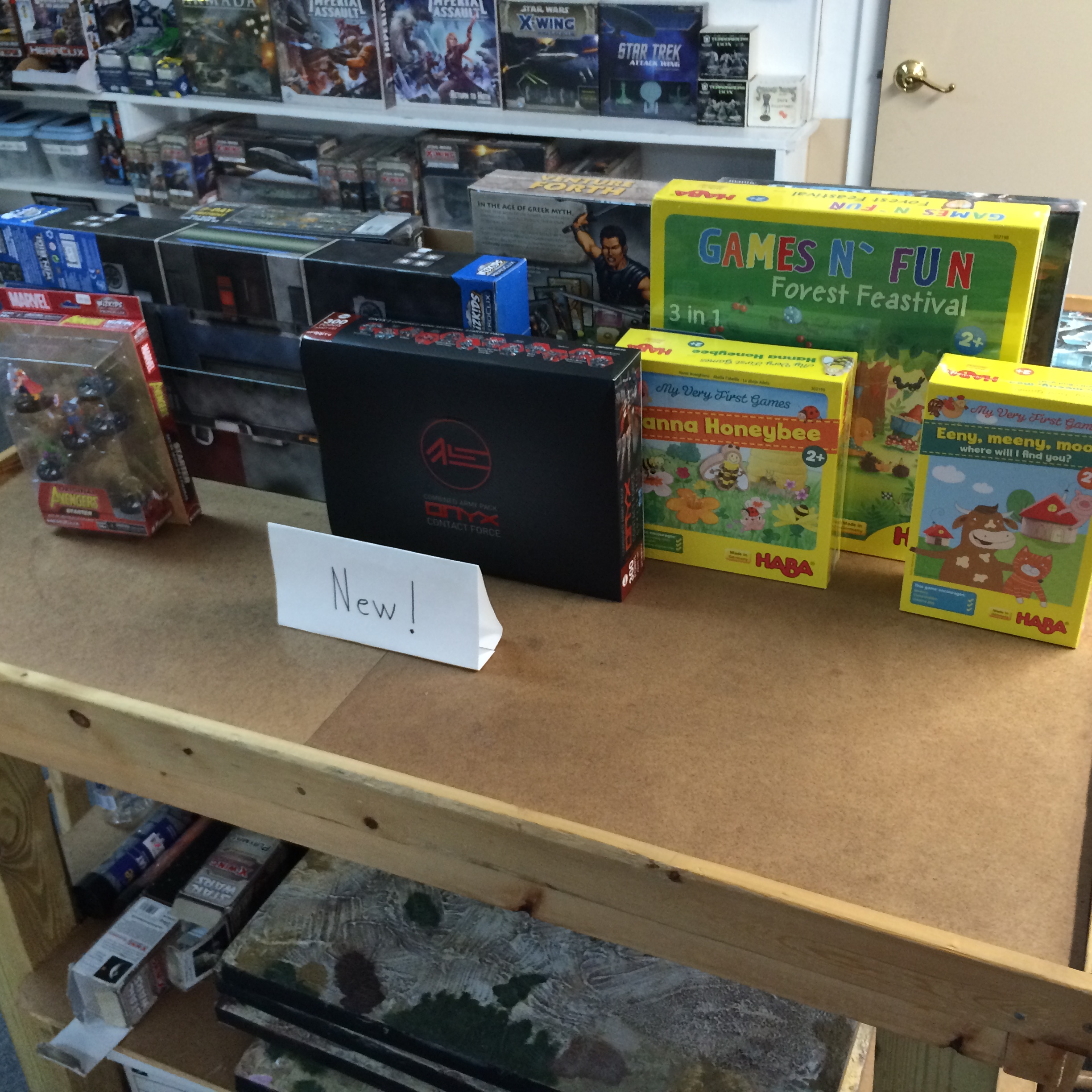 Combined Army Onyx Contact Force, Heroclix Premium Maps, and New HABA Children’s Games!