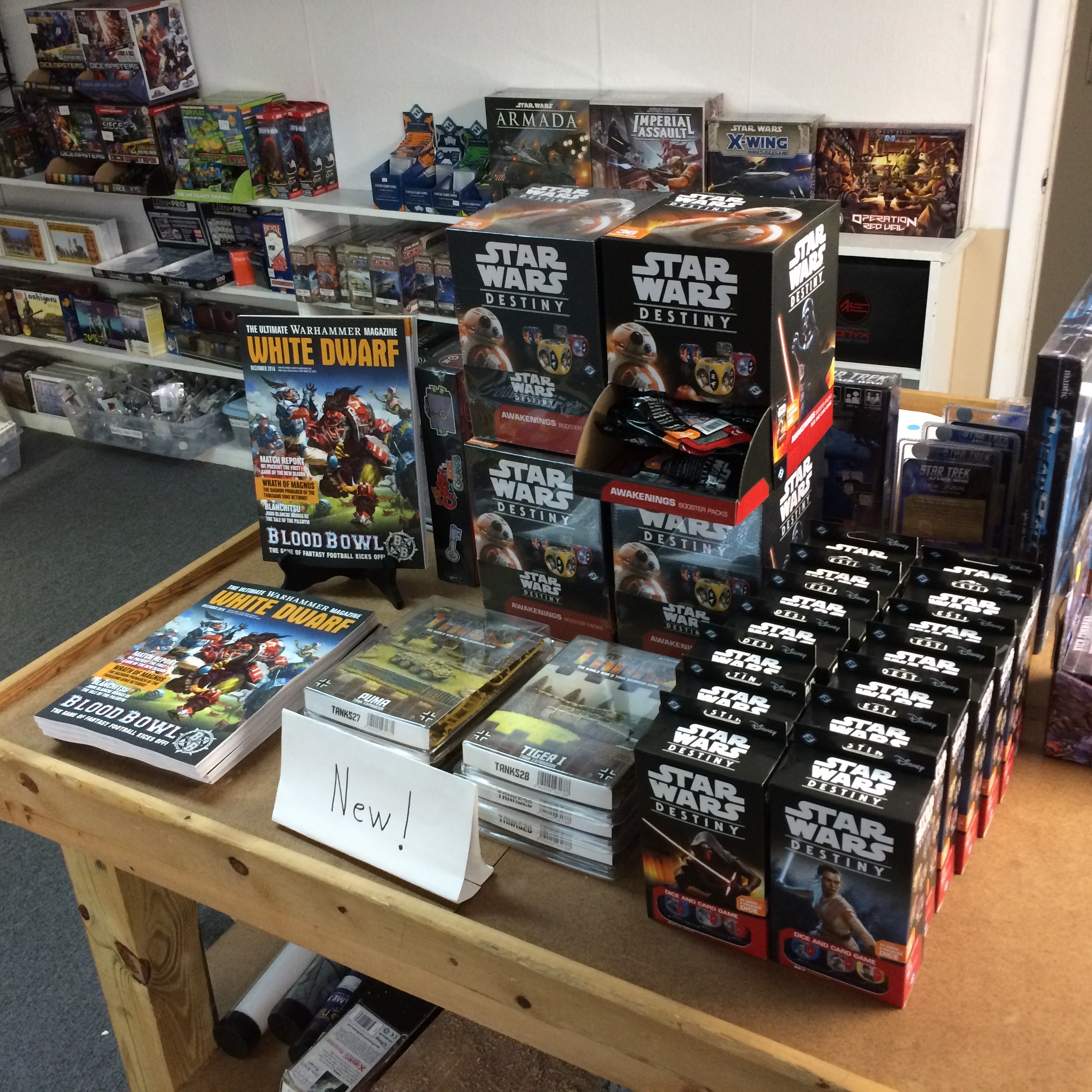 Star Wars Destiny, TANKS, and December’s White Dwarf!